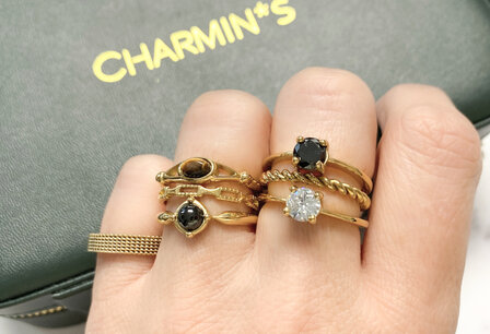 Charmin&#039;s Tiny Ring Half Chain Gold R1116