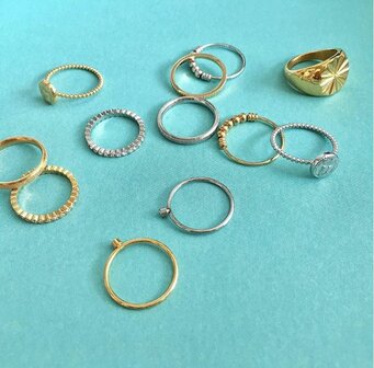 Charmin&rsquo;s Ringen- Dames - Anxiety -14 Karaat Goudkleurige Ring - antistress, 5 balletjes, fidget. 517