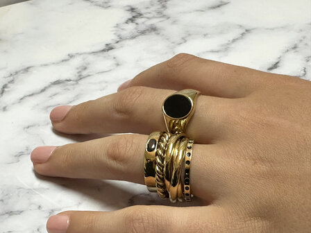 Charmin&#039;s Signet Ring with Flat Oval Black Onyx Gemstone Gold Colored R1480l R1481